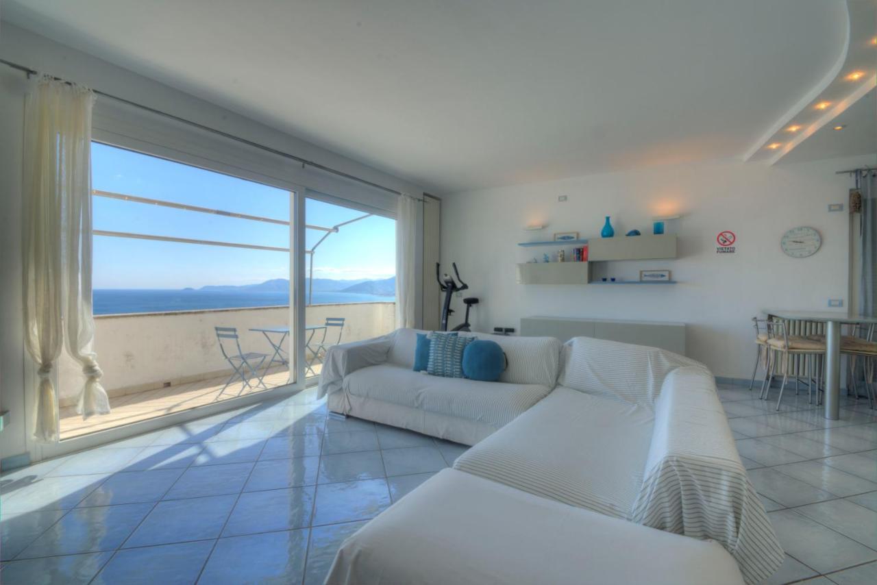 Villa Ischia Attico Sul Mare A Verezzi Борджо-Верецці Екстер'єр фото