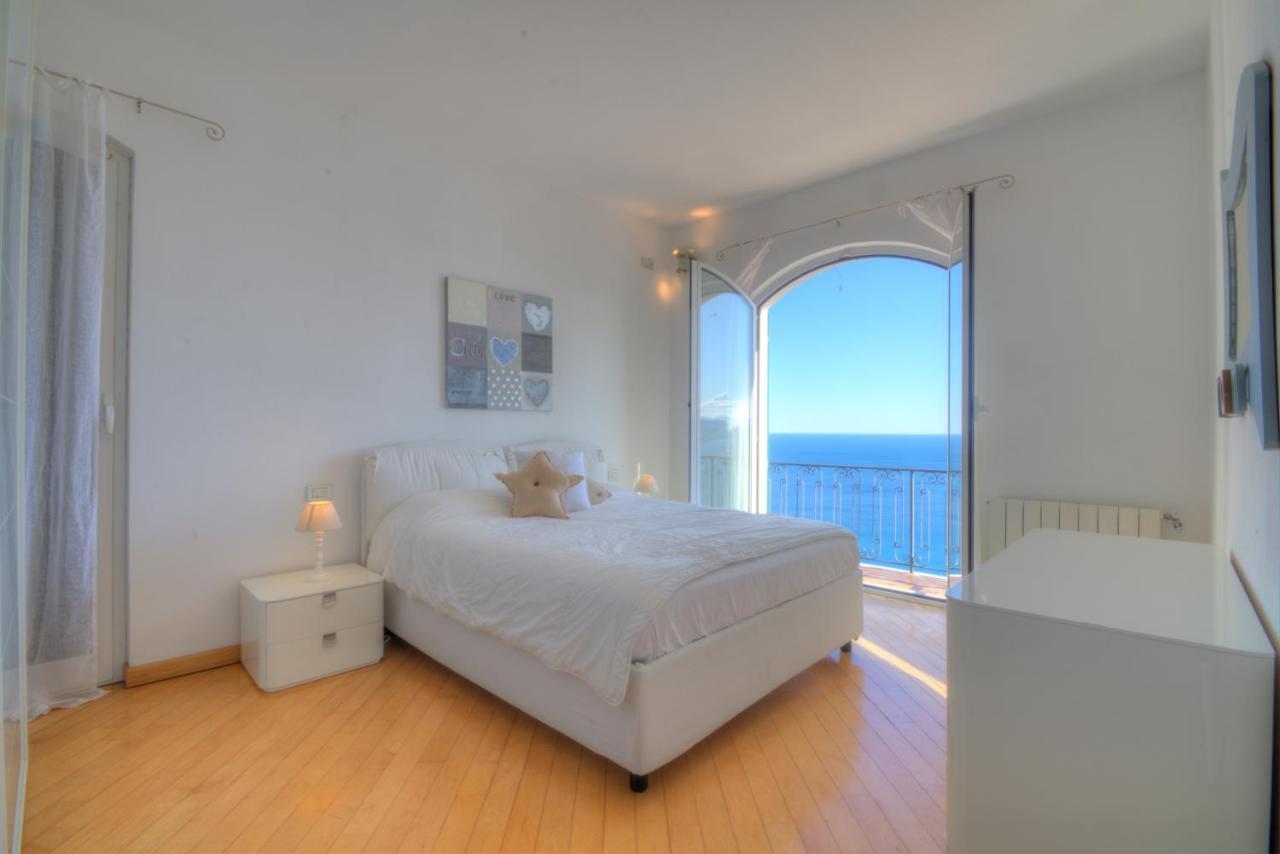 Villa Ischia Attico Sul Mare A Verezzi Борджо-Верецці Екстер'єр фото